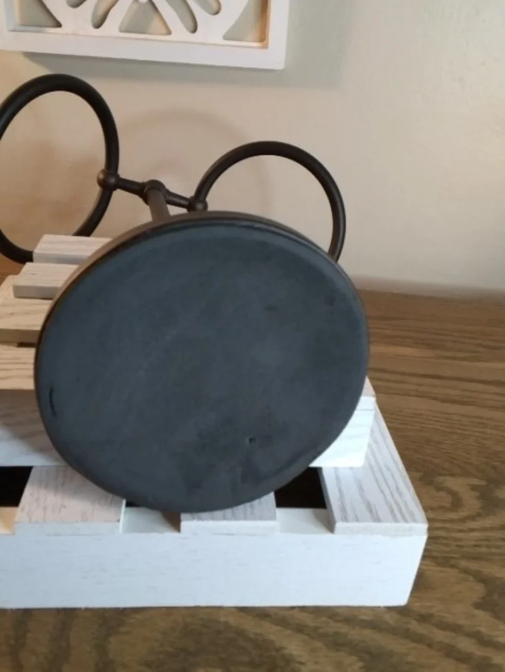 Black Metal Standing Towel   Holders